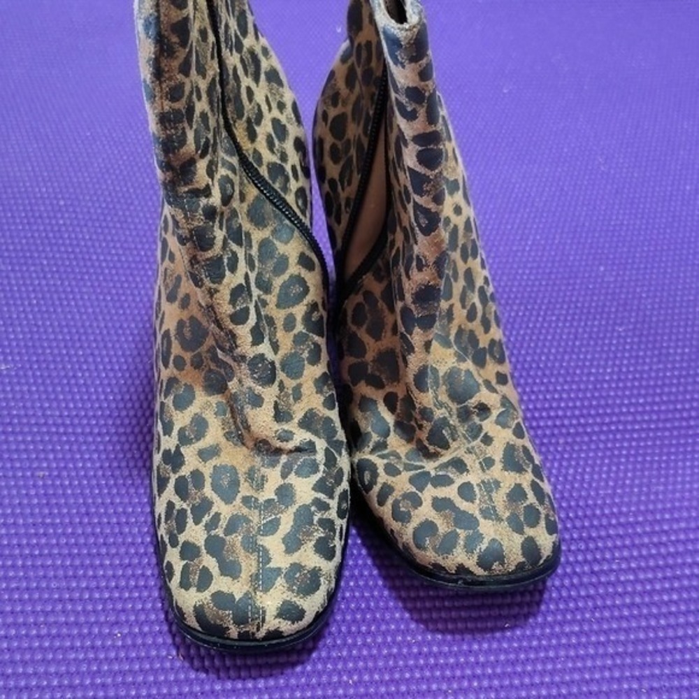 Leopard Print Genuine Leather Square Toe Block Heel Ankle Boots Size 5B 15902 - Picture 5 of 5